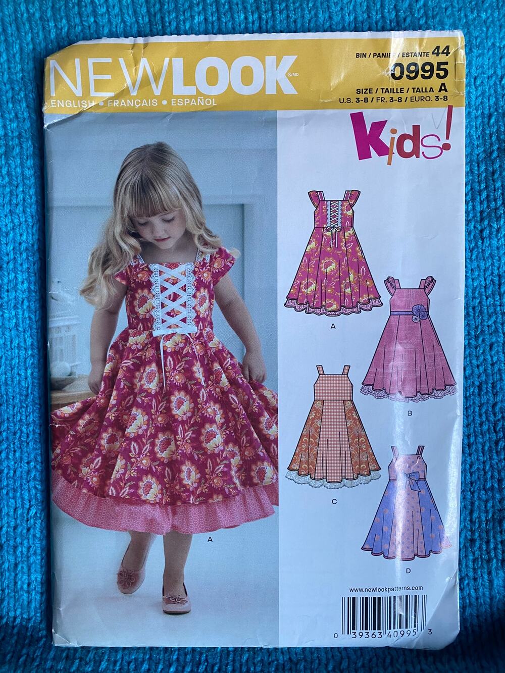 Simplicity sewing pattern  0995 Girls dress apron sz 3-8